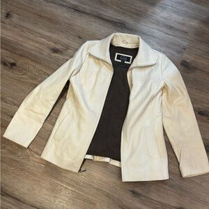 Women’s Italian leather; off-white size small Jacket; Wilson’s Pelle Studio